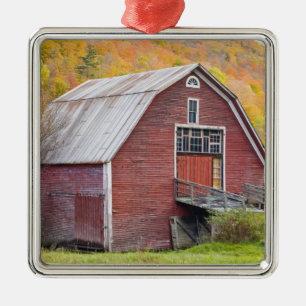 Ornamento De Metal Um celeiro nas Montanhas Verdes de Vermont. Hancoc