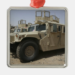 Ornamento De Metal Uma fileira dos humvees das forças armadas Polic