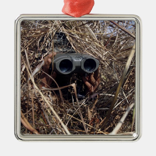 Ornamento De Metal Uma técnica de observação de observador de escuta  (Frente)