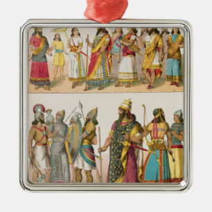Ornamento De Metal Vestido Assyrian, de "do der Voelker Trachten",