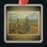 Ornamento De Metal Viagens vintage Ornament de Atlanta Georgia<br><div class="desc">Um ornamento legal no estilo Vintage Atlanta,  que apresenta a linha do horizonte da cidade com arranha-céus e céu azul.</div>