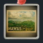 Ornamento De Metal Viagens vintage Ornamentária do Havaí<br><div class="desc">Um ornamento havaiano legal,  estilo vintage,  com uma maravilhosa cena havaiana vintage.</div>