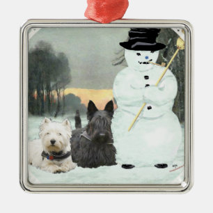 Ornamento De Metal Westie & Scottie Constroem um Boneco de Neve