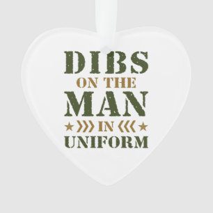 Ornamento Dibs sobre o Homem no FGF de Esposa Militar Unifor