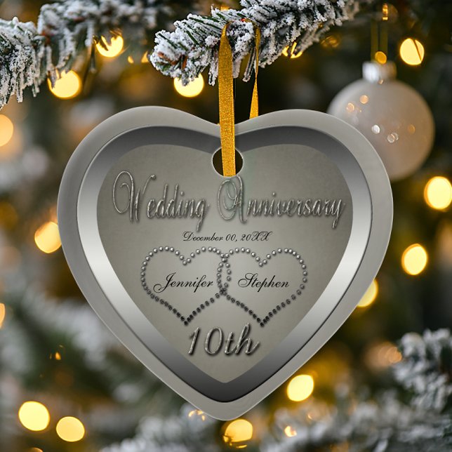 Ornamento do Aniversário de 10 Anos de Olhada de T (Faux Punched Tin Look (Flat Printed) 10 Year Anniversary Ornament)
