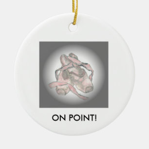 Ornamento dos calçados de balé no PONTO!