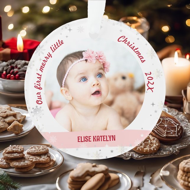 Ornamento Gêmeas 2 Fotos Primeira Feliz Natal Pequeno (Modern Elegant Cute Our First Merry Little Christmas Twins Baby Girls 2 Photos Snowflakes Stars Pink)
