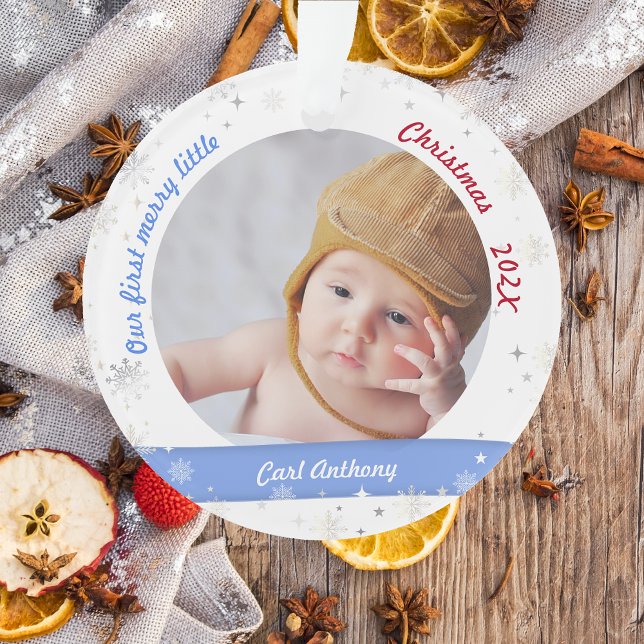 Ornamento Gêmeos Meninos Fotos da Primeira Feliz Pequeno Nat (Modern Elegant Cute Our First Merry Little Christmas Twins Boy Girl 2 Photos Snowflakes Blue Pink)