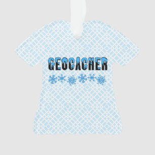 Ornamento Geocacher com Capas de Neve