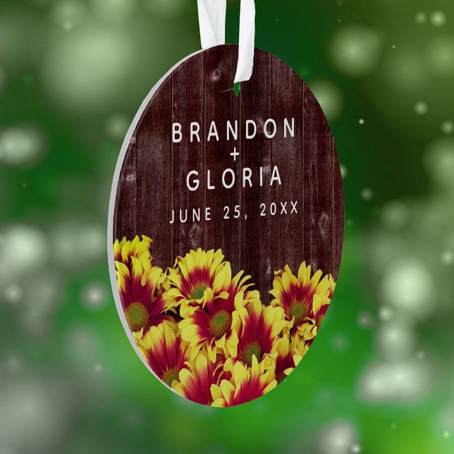 Ornamento Girassóis de outono russos no casamento de cerca (Elegant Autumn Sunflowers on Rustic Wooden Fence Acrylic Ornament Cover Photo.)