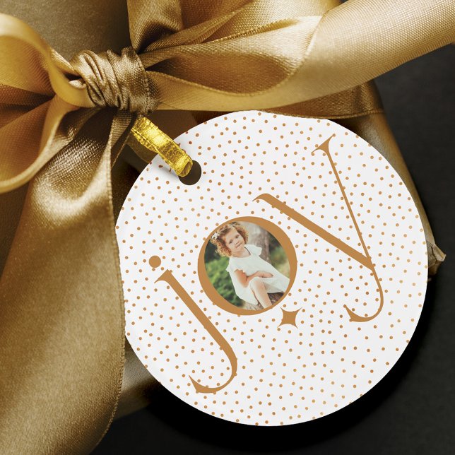 Ornamento Imagem de Bolinhas de Confetti Dourada Elegante (Elegant Gold Confetti Polka Dot Pattern Joy Photo Ornament)