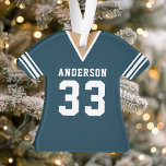 Ornamento Jersey Personalizada de Futebol Marinho<br><div class="desc">Celebre o seu jogador de futebol ou equipe favorito com este ornamento personalizado de camisa azul-marinho. Perfeito para comemorar uma temporada vencedora,  jogador especial ou equipe. Personalize-o com um nome e número para criar uma manutenção exclusiva.</div>