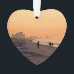 Ornamento "Manhã Beachwalk"<br><div class="desc">Foto artìstica editada de uma paisagem da praia do amanhecer. Esta foto era Myrtle Beach recolhido, SC. Veja um design que você gosta mas não está em um produto você quer? Envie-me por correio electrónico em nharveyart@gmail.com e eu fá-lo-ei para você!</div>