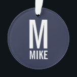 Ornamento Monograma e Nome Personalizados em Negrito Moderno<br><div class="desc">Design de monograma preto e branco moderno com monograma personalizado e nome no estilo de fonte sans ousado moderno. Perfeito como moderno loft/minimalista acessórios de decoração doméstica nesta temporada de festas.</div>