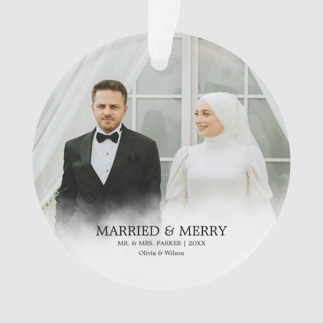 Ornamento Mr. & Mrs. | Married & Merry First Christmas Photo (Frente)
