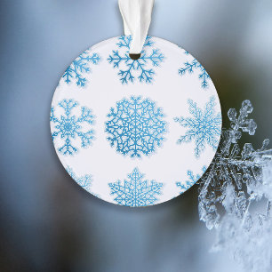 Ornamento Natal clássico de flocos de neve brancos e azuis
