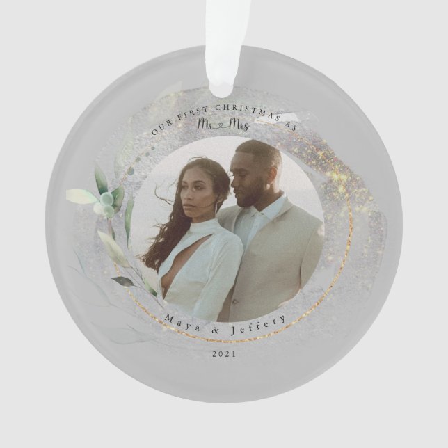 Ornamento Nosso Primeiro Natal como Sr. e Sra. Silver & Gold (Frente)