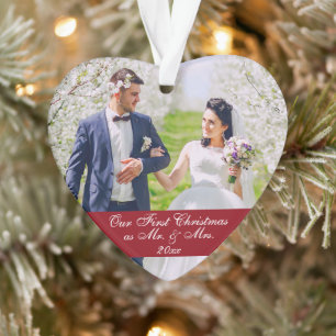 Ornamento Nosso Primeiro Natal como Sr. e Sra. Wedding Heart
