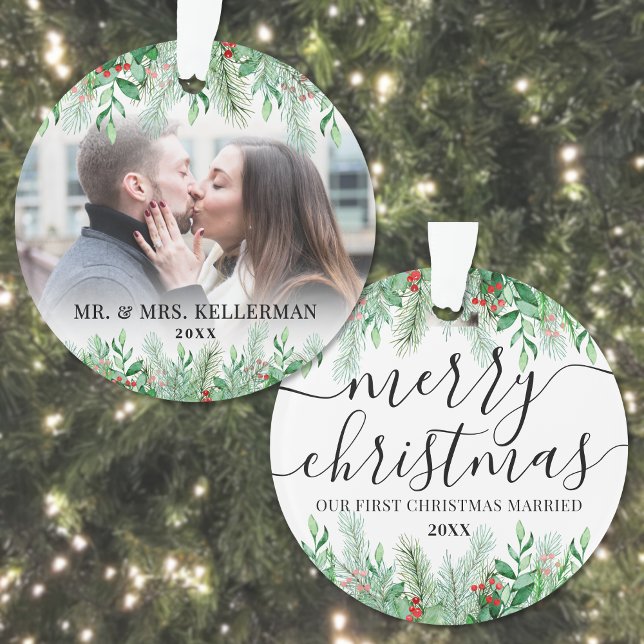 Ornamento Nova Foto do Elegante Casada no Primeiro Natal (Elegant Newlywed Photo First Christmas Married Ornament )