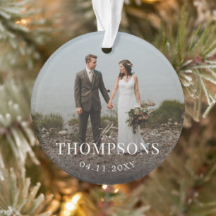 Ornamento Novo Nome de Família Foto de Casamento e Data