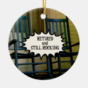 Ornamento personalizado aposentado e ainda rochoso