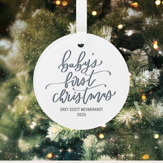 Ornamento Personalizado de Primeiro Natal do Moder (Baby Boy's First Christmas Ornament | Personalized with Name | Custom Holiday Keepsake for Newborn)