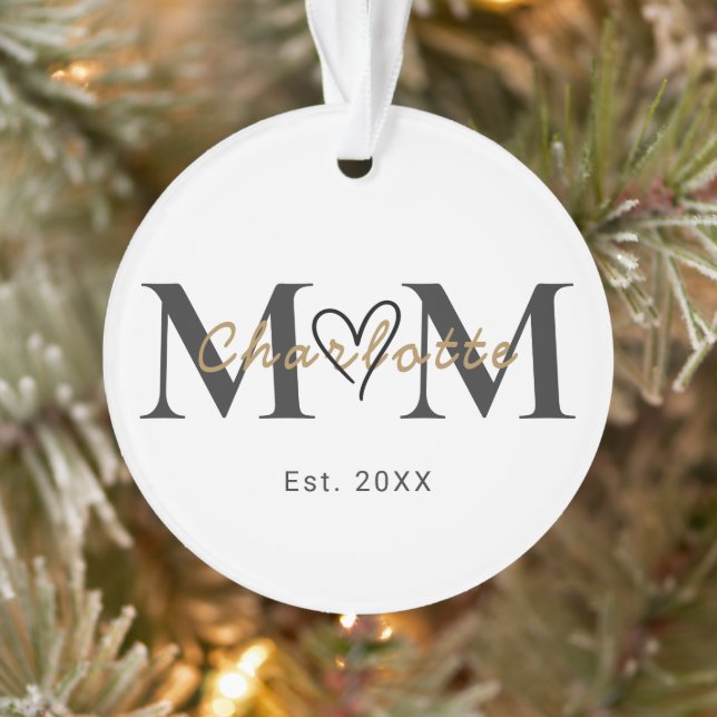 Ornamento Personalized Mom Name Est Year Christmas Ornament (Árvore)