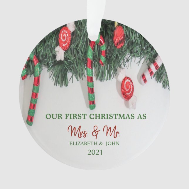 Ornamento Pine Tree Branch Candy, Nosso Primeiro Natal (Frente)