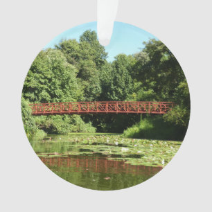 Ornamento Ponte no lago Centenário na cidade de Ellicott