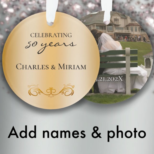 Ornamento Presente do aniversário de casamento Foto dos nome (Add couple’s names and photo for a beautiful Christmas ornament wedding anniversary keepsake gift.
)