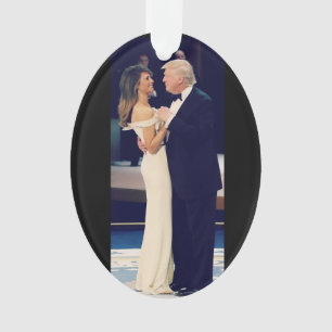 Ornamento Presidente Trump e Melania Dancing