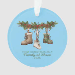Ornamento Primeiro Natal como Família de Três 2025 Rústico