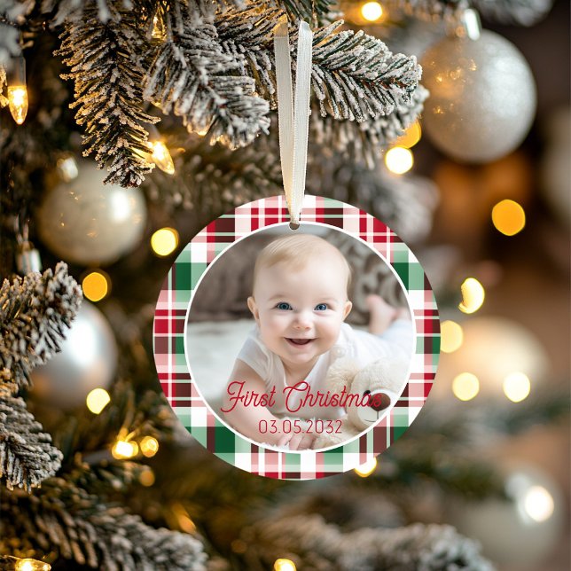 Ornamento Primeiro Natal Foto Script Padrão Clássico (Photo First Christmas Script Classic Rustic Plaid Pattern. Cute Baby's First Christmas ornament.)