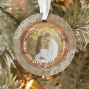 Ornamento Primeiro Natal noivo com juta rústica e renda