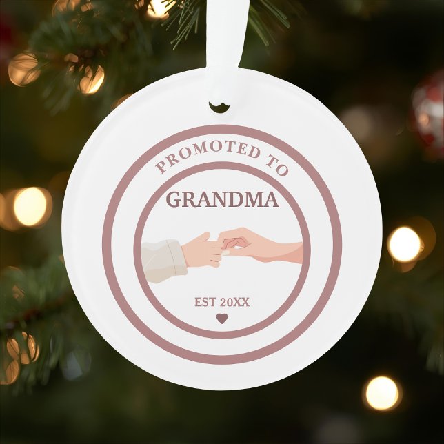 Ornamento Promoted to Grandma Est. 20XX Ornament (Criador carregado)