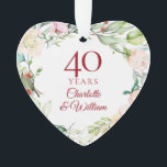 Ornamento rosas de aniversário do casamento Ruby Garland<br><div class="desc">Apresentando uma delicada granja floral de aquarela,  esta vitória botânica chic do 40º aniversário de casamento pode ser personalizada com sua informação especial de aniversário em um elegante texto rubi. Projetado por Thisnotme©</div>