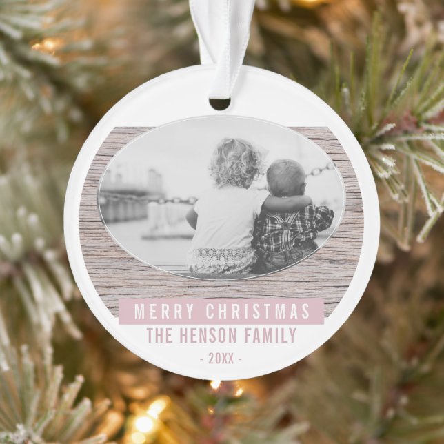 Ornamento Rustic Wood Pink Felry Christmas Family Photo (Árvore)