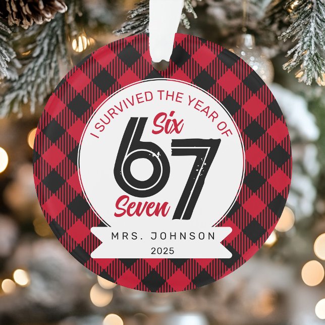 Ornamento Seis Sete Meme Professor Xadrez Natal (Six Seven Meme Teacher Plaid Christmas Ornament)