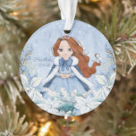Ornamento Snowy Winter Red Head Princess<br><div class="desc">Este adorável ornamento princesa de inverno de neve apresenta uma bela princesa jovem com cabelo vermelho vestindo um vestido azul e branco com floco de neve e capa quente com pelo. A princesa está cercada por poinsettias. Você pode personalizar com o nome da princesa especial e o ano!</div>
