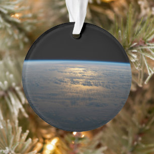 Ornamento Sunglint Beams De Um Pacífico Sul Parcialmente Nub