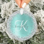 Ornamento Teal Brugado Metal Silver Glitter Nome Monograma<br><div class="desc">Personalize facilmente esse design de ornamento chic moderno com brilho bonito cintilante prateado em um fundo metálico escovado teal.</div>