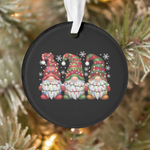 Ornamento Três Gnomos Xadrez Búfalo Vermelho Natal
