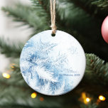 Ornamento Watercolor Christmas Winter Wonderland<br><div class="desc">Traga magia de Natal para a sua árvore com nosso Ornamento da Terra Maravilha de Natal em Aquarela! Este adorável ornamento desenhado apresenta um design de aquarela encantador, que representa uma terra maravilhosa pacífica do inverno com árvores de neve e céus serenos. Feita a partir de materiais cerâmicos ou duráveis...</div>