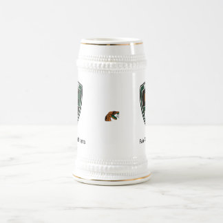 Os carvalhos justos Rattlers protegem a caneca