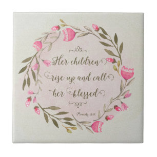 Os Filhos Dela Levantam-Se E Chamam-Lhe Abençoada