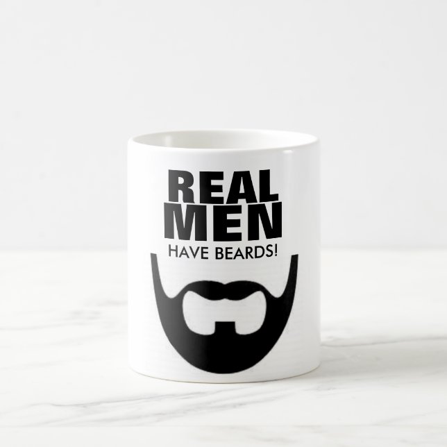 Os homens reais têm a caneca de café das barbas (Centro)