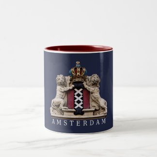 Os leões de Amsterdão guardam a caneca do 2-Tom da
