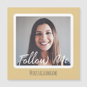 Os meios sociais amarelos modernos seguem-me ímã