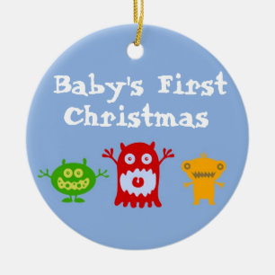 Os primeiros enfeites de natal do bebê pequeno do