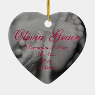 Os primeiros enfeites de natal os pés do bebê